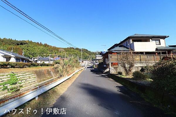 【前面道路】北側前面道路、東方面交通量少な目です！