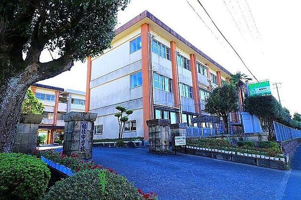 帖佐中学校[帖佐中学校]学校教育目標「自立した生徒の育成」校訓自主・協同・永続・健康 1600m