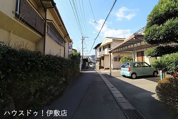 【前面道路】北側前面道路、西方面