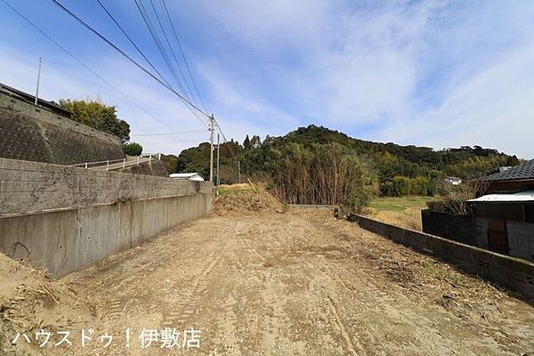 【外観写真】・現況更地になってます！・北向きですが、南ひな壇になっており、陽当たり良好