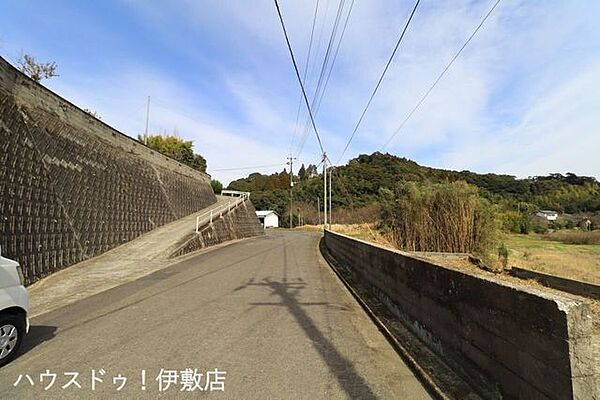 【前面道路】北側前面道路、東方面交通量少な目です！