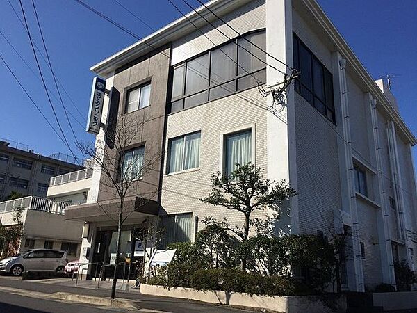 ますみクリニック診療内容 一般内科・漢方診療・在宅訪問診療・健康診断・予防接種・乳幼児健診診療時間月~金　9:30-13:30　　　15:00-19:00土曜日　9:30-12:3 970m