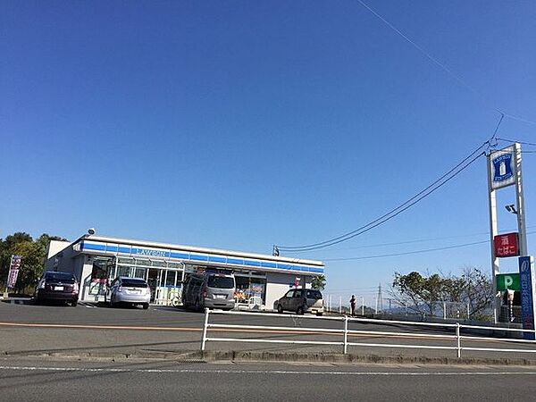 ローソン鹿児島武岡5丁目店【ローソン 鹿児島武岡5丁目店】飲食品、日用品を取扱うコンビニエンスストアー 1330m
