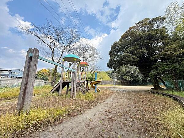 伊敷団地第一公園 1750m