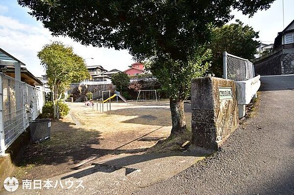 城山団地南公園【城山団地南公園】鹿児島市城山1丁目にある公園ですトイレ、遊具あり 520m