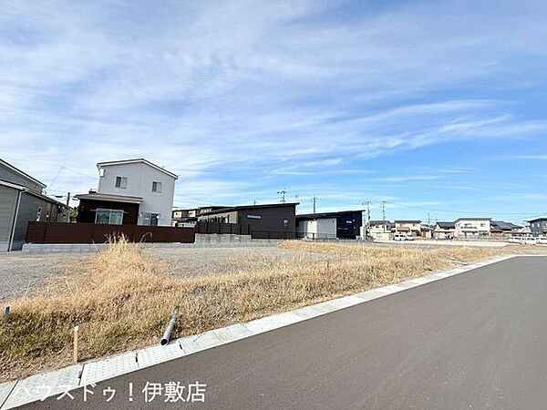 【外観写真】・周辺にスーパー、コンビニ、ドラッグストア等あり住環境良好