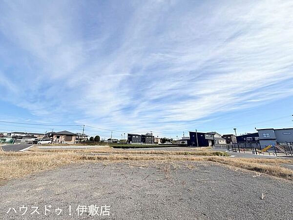 土地売買契約後3ヵ月以内に建築会社アートホームと建築請負契約を締結することを条件に販売し、期間内に契約をされなかった場合、土地売買契約は白紙となり、受領した手付金等の土地代金はお返しします。