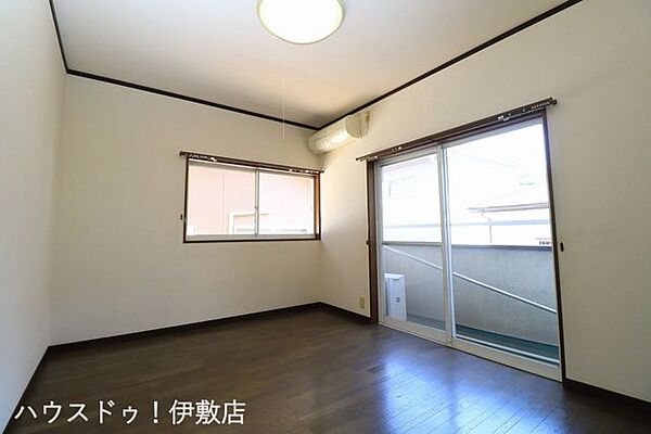 洋室を拡大表示