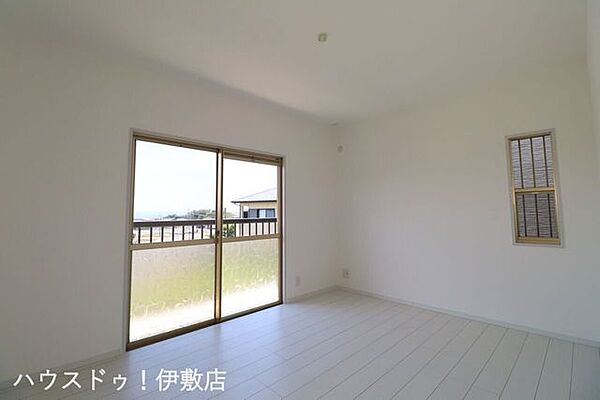 【洋室6帖】各居室6帖と家族それぞれの時間もゆっくりと過ごせます