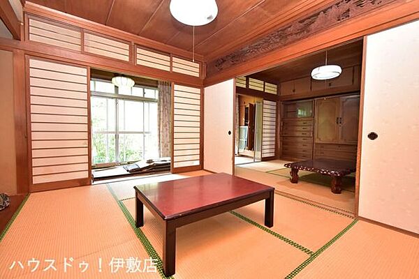 【和室6帖×和室6帖】続間となっており、開放感のある和室
