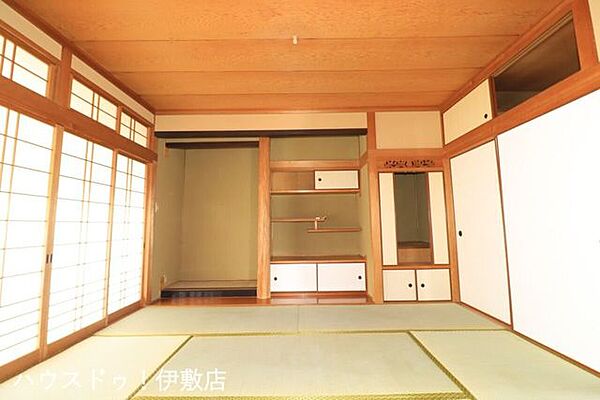 【和室6帖】床の間や仏間の和室