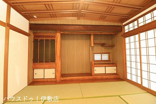 【和室6帖】勾配天井で開放感のある和室です