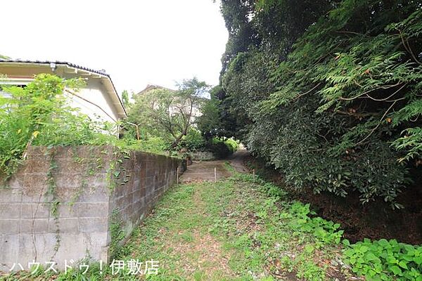 【外観写真】北側だけでなく、南東側からも車の出入りが可能です