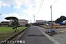 外観：【前面道路】東側前面道路、南方面大通りから入っており、交通量少なく小さなお子様にも安心です