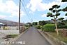 外観：【前面道路】東側前面道路、北方面大通りから入っており、交通量少なく小さなお子様にも安心です