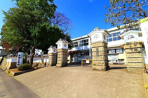 柁城小学校[柁城小学校]学校教育目標自ら学ぶ意欲と実践力をもち、心豊かでたくましく生きる子どもの育成校訓明るい子ども考える子どもがんばる子ども 850m