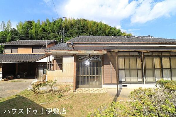 【外観写真】階段の昇降がないフラットな動線で生活しやすい4DKの平屋建て