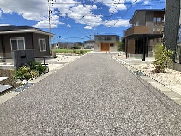 前面道路含む現地写真