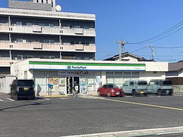 ファミリーマート米子旗ヶ崎店 730m