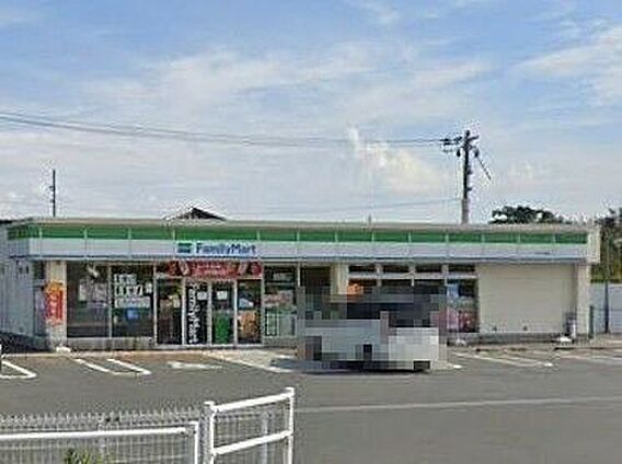 ファミリーマー...