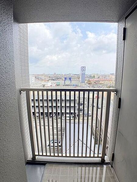 専用ポーチから北側を撮影