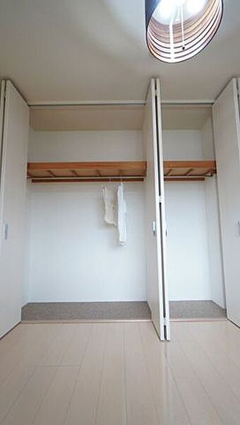 5.5帖洋室の収納