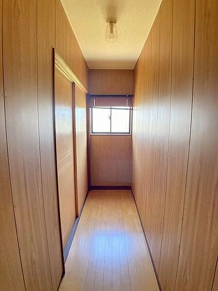 （既存建物内部）廊下