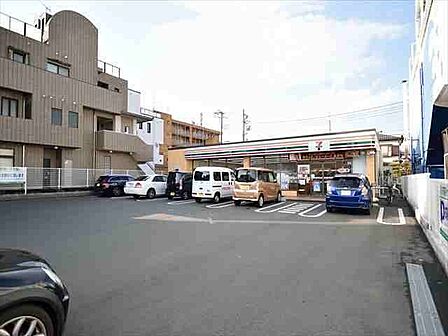 セブンイレブン横須賀根岸町4丁目店 170m