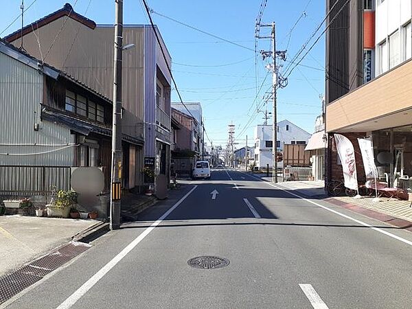 前面道路含む現地写真