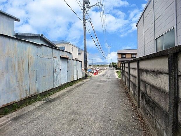 前面道路含む現地写真