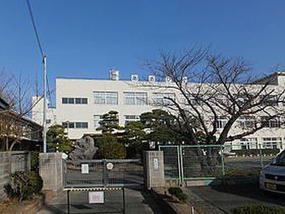 旭小学校旭小学校 630m