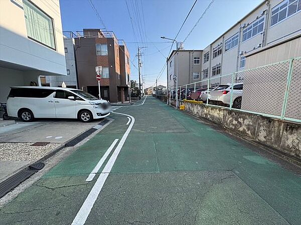 前面道路含む現地写真