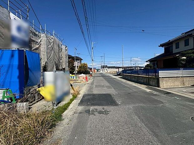 前面道路含む現地写真