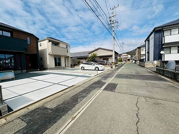 前面道路含む現地写真