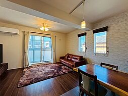 南松山町　中古戸建 4LDKのリビング/ダイニング