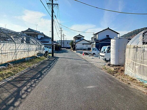 前面道路含む現地写真