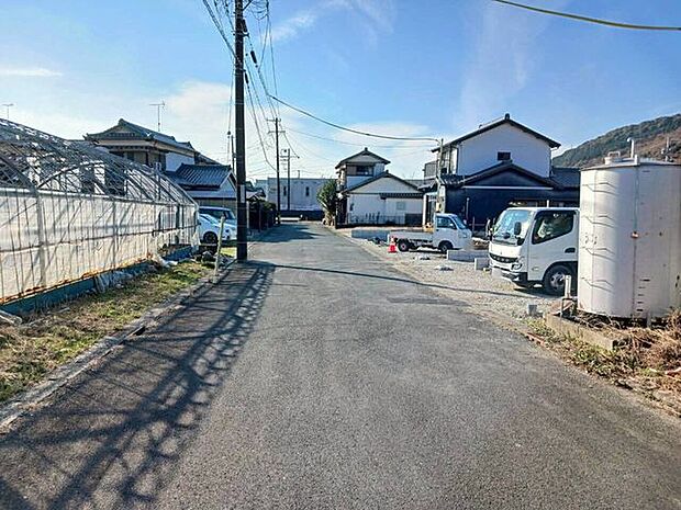 前面道路含む現地写真