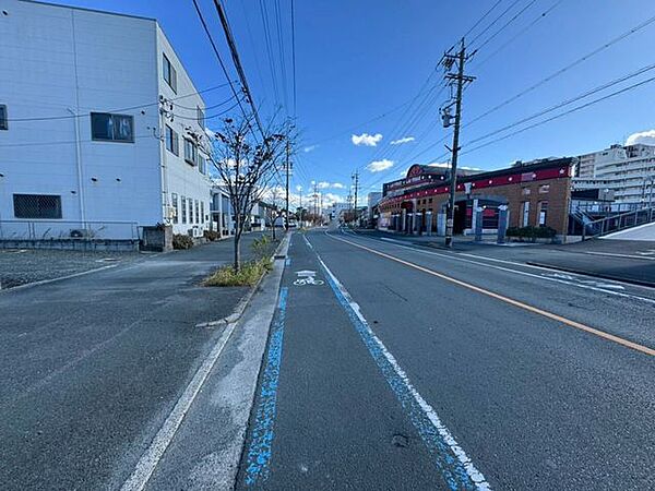 前面道路含む現地写真