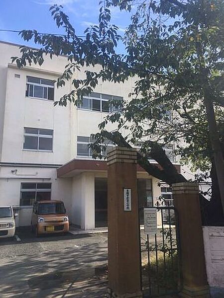 松葉小学校松葉小学校 470m