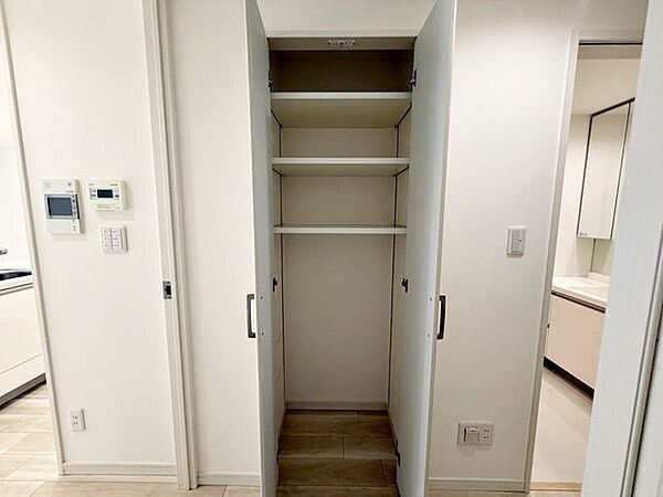 収納