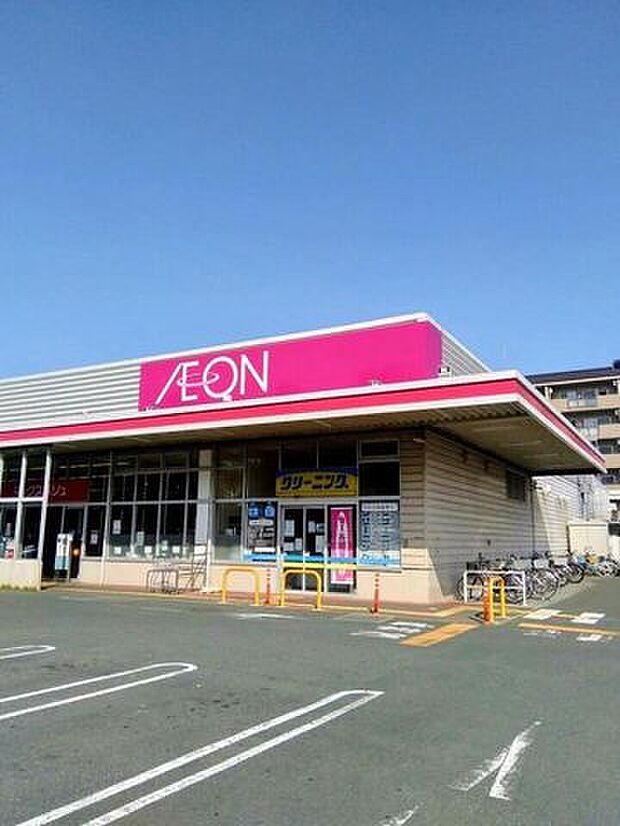 マックスバリュ豊橋橋良店 950m