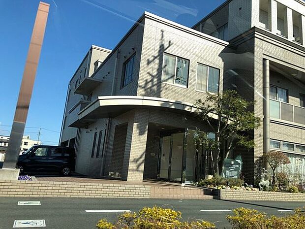 ジュンレディースクリニック 580m