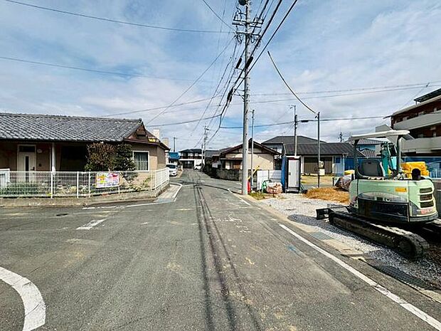 前面道路含む現地写真
