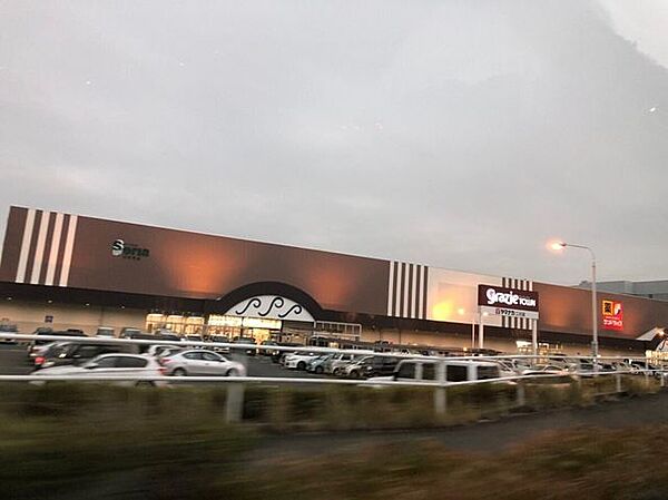 ヤマナカ　二川店 1100m