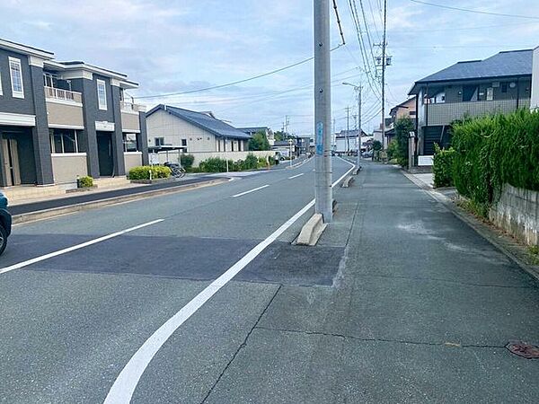 前面道路含む現地写真