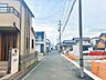外観：前面道路含む現地写真