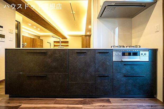 ■キッチン収納スペースが多く、使い勝手の良いキッチンです！デザイン性も◎