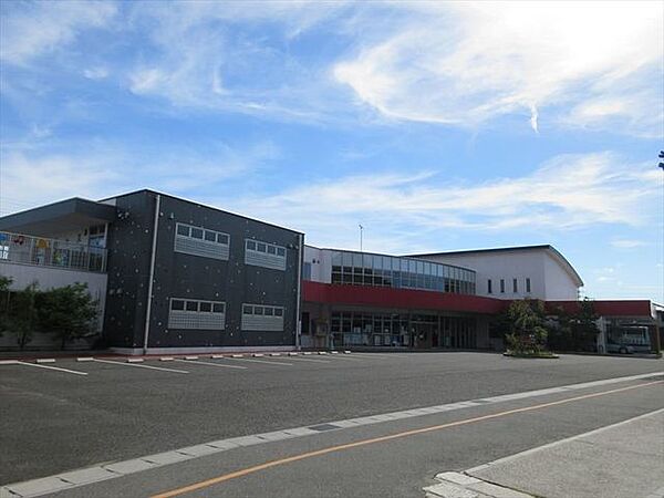 「大治いずみ幼稚園」　　ゆたかな心・思いやりの心を養い様々な行事を通して、色々な経験をみんなで分かち合いながら、情操豊かで、健全な育成を目的とする。 650m