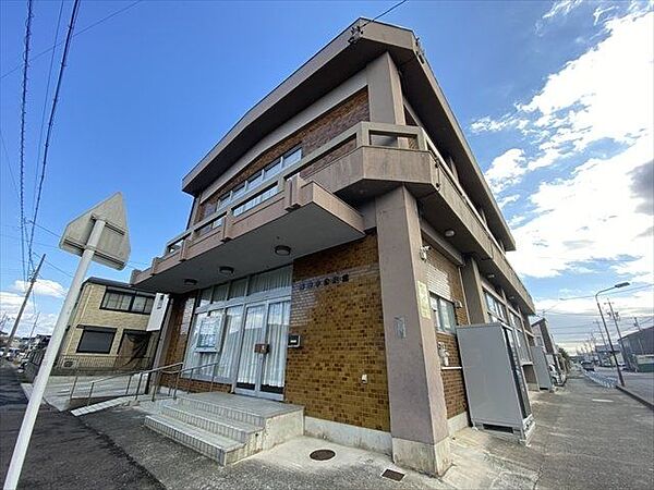 西田中公民館　月曜休館日。清須市の公共施設です。イベントやスペースの貸し出しを行っています。 1330m