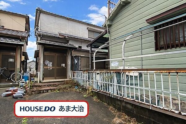 南面に建物はなく、日当たり良好◎駅にもほど近く、お出かけもしやすいですね◎